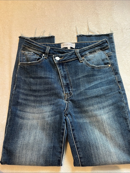 Risen Jeans Denim - High-Rise Raw Hem Straight Jeans in Medium Blue